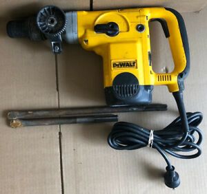 GOOD SHAPE DeWalt D25500 1 9/16&#034; Rotary Hammer FAST SHIPPING