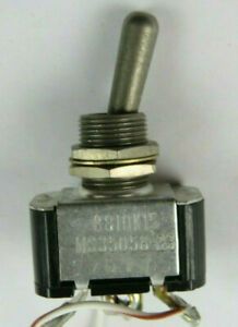 Eaton Heavy Duty Military 1-Pole 2xThrow (MS35058-23) 8810K15 Toggle Switches