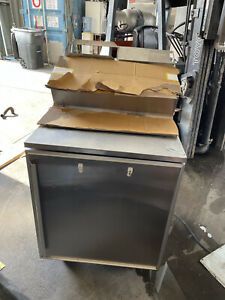 Silver King SKFSM/C6 Refrigerated Fountainette, 27&#034;W