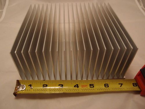NEW ALUMINUM EXTRUSION HEAT SINK 7 3/8&#034;X 6&#034;X 3&#034; NO HOLES OR MACHINING AMPLIFIER