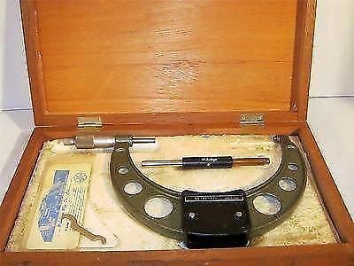 Vintage MITUTOYO OUTSIDE MICROMETER 6-7&#034; .0001&#034; 103-221 With Wooden Case