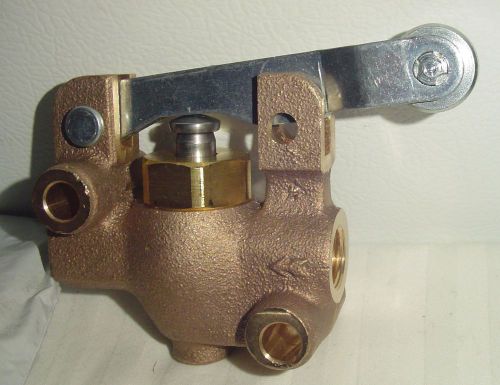 NEW Schrader (Parker) 3-way roller valve (with roller lever) 3/8&#034; NPT 3314