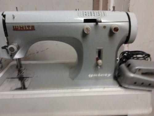 Mint white gaiety zigzag heavy duty sewing machine w case, warranty for sale