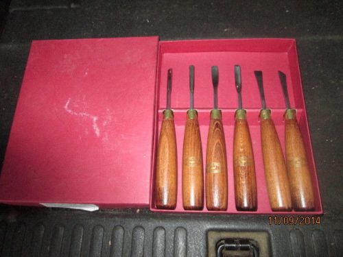 MACHINIST TOOL LATHE UNUSED Crown England Wood Carving Chisel Gouge Set in Box