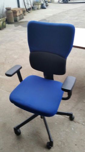 10 - STEELCASE LETS BE - TASK CHAIIRS - IN BLUE -  - GOOD  COND