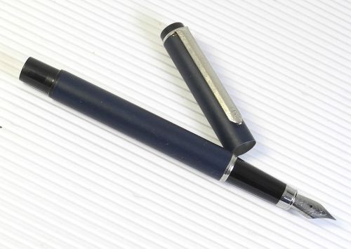Pirre paul&#039;s f828 fountain pen blue black + 5 poky cartridges colour ink black for sale