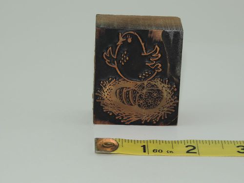 ANTIQUE COPPER &amp; WOOD PRINTING BLOCK - EASTER CHICKEN LAYING EGGS - COPPER STAMP