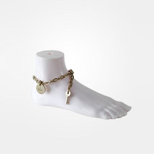 Retail Store Glossy Plastic White Mannequin Foot for Jewelry Display