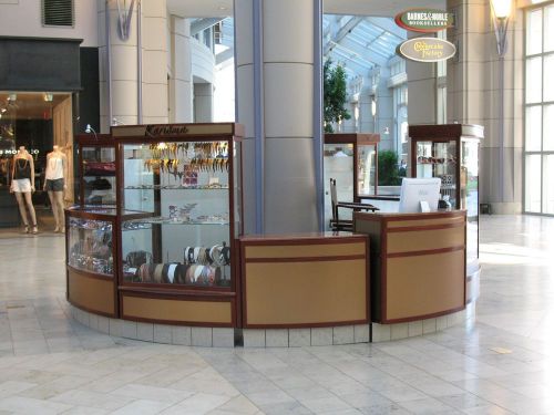 Mall kiosk with showcases for sale