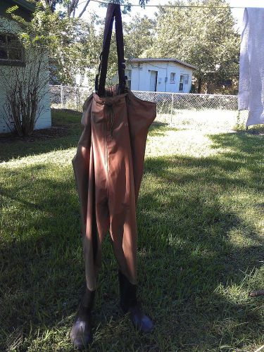 Stearns waders with front pocket shoe sized 12 used in good condition, brown