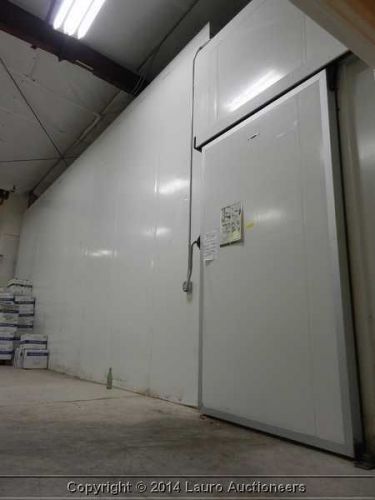 Vercos Frigo 20’x56’x15? Walk-In Cooler/Freezer Combo w/Manual Sliding Door