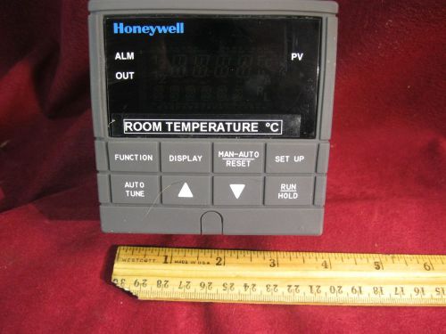 Honeywell udc2300 temperature control mini-pro DC230B-TE-00-10-0000000-00-0