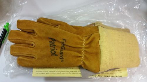 Patriot Fire Fighters Gloves - Size L - Gold - Wristlet Style