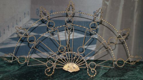 Antique vintage metal fan shaped jewelry tree stand necklace rack for sale