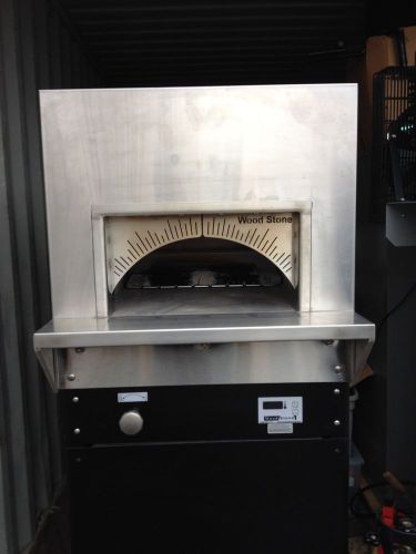 woodstone pizza oven
