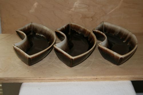 Three curved 11&#034; x 3 1/2 x 1 1/2&#034; food trays