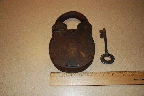 Vintage Wells Fargo and Co. Express San Francisco Edition Metal Lock with Key