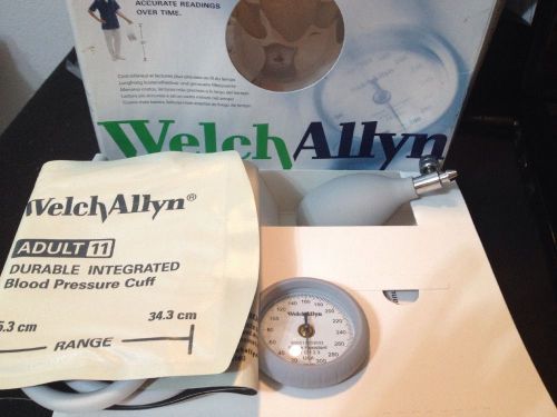 Welch Allyn Durashock Sphygmomanometer Blood Pressure Cuff Adult DS45-11