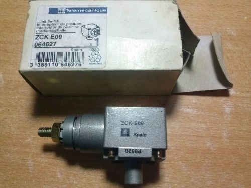 Telemecanique zck e09 snap action limit switch head in factory package for sale
