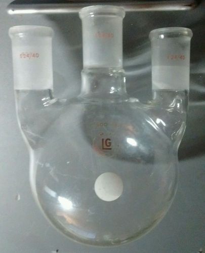 500ml LG® straight triple-neck boiling flask