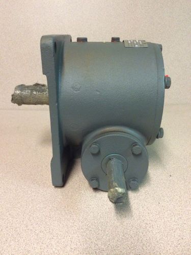 Winsmith 5CV Right Angle Gearbox, 30:1 Ratio, 1800 RPM 1.69 HP Max. Input