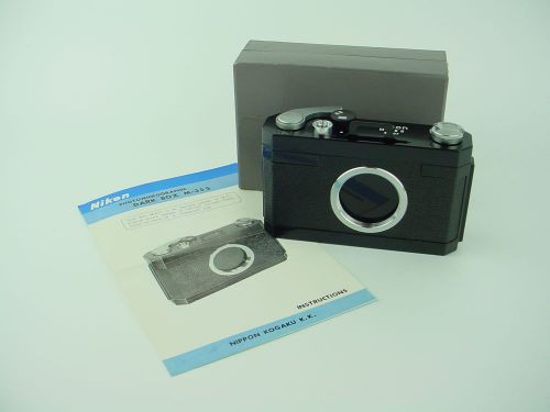 Nikon Dark Box M-35 S Photomicrographic Microscope Camera - Mint in the Box