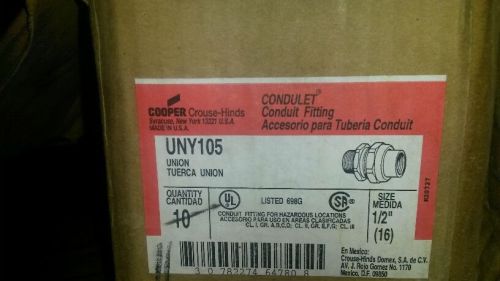 CROUSE HINDS UNY105 CONDUIT FITTING 1/2 INCH FOR HAZARDOUS LOCATIONS.