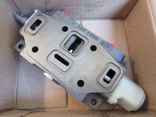 Parker Mobile Hydraulic Directional Control Valve 7 347 1800 NEW FREE SHIPPING