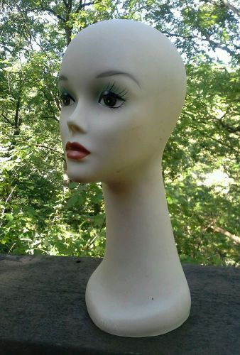 TROIKA White Mannequin Head with painted on makeup STORE YOUR WIGS
