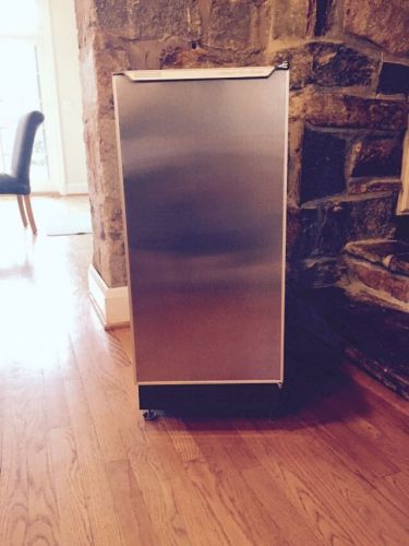 Scotsman 15&#034; stainless steel residential under-counter  ice machine dce33a-1wb for sale