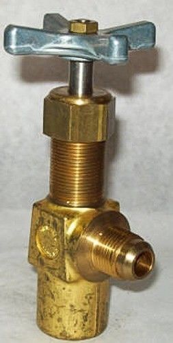 Deltrol 1/2&#034; 3000 psi brass angle needle valve s404b1 for sale