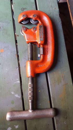 ridgid heavy duty 4 wheel pipe cutter 42A  CUTS 3/4&#034;-2&#034;