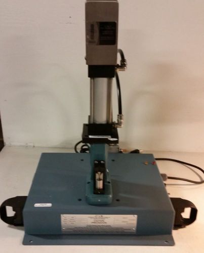 JT&amp;M A-0019 PNEUMATIC PUNCH PRESS 2012 152 lbs. @ 80 psi