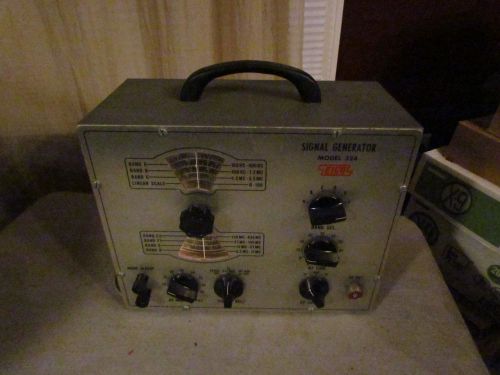 VINTAGE EICO MODEL 324 SIGNAL GENERATOR