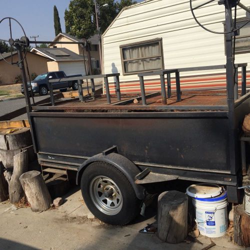 8x4 BBQ TRAILER WITH ADJUSTABLE GRILL