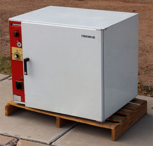Heraeus T 5050 E Heating Incubator Chamber Convection Oven