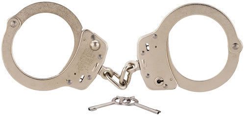 Smith &amp; Wesson 350107 Model 104 Maximum Security Handcuffs