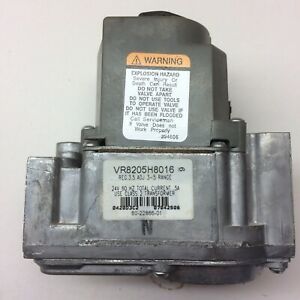 Honeywell VR8205H8016 Furnace Gas Control Valve 24V 60-22866-01