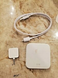 Square Reader for contactless and chip cards and swipe reader