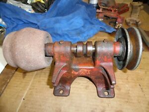 SMALL BELT  DRIVE  GRINDER GAS ENGINE  BLACKSMITH SHOP