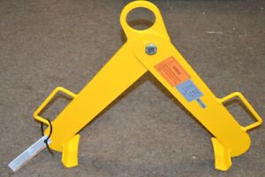 Vestil VDC-1000 Vertical Drum Clamp Lifter1/1000 lb capacity
