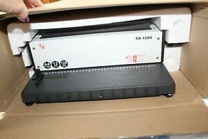 AST 59E  International 3:1 Manual Metal Coil Wire Spiral Binding Office Machine