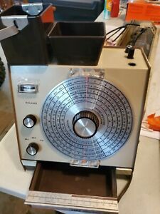 Dole Radison 300 Grain Moisture Tester, Metal Storage Case, vintage rare.
