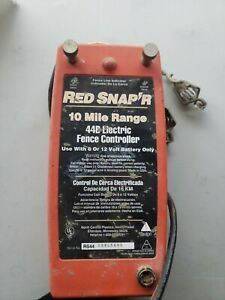 Red Snap&#039;r  10 Mile Range 44B Electric Fence Controller Charger. 6 - 12 volt