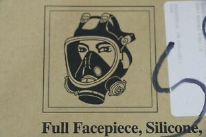 3M™ Full Facepiece Reusable Respirator 7800S-S,  NEW IN BOX, SMALL