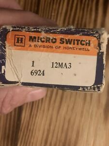 micro switch 12MA3