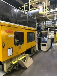 1996 HUSKY 300-TON PLASTIC INJECTION MOLDING MACHINE