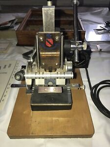 1952 Howard Gold Stamping Machine Kit. A Division Of Peter J. Hahn.
