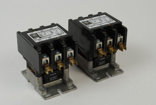 Lot of 2 GE CR353FF3BA1 3 Phase 3 Pole 60 Amp Contactor AS IS