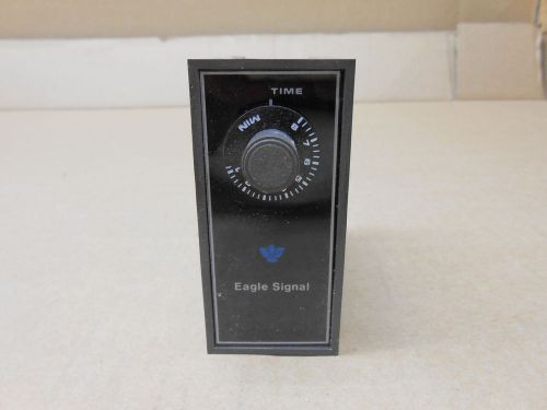 1 NEW EAGLE SIGNAL DG108A302 ELECTRONIC TIMER 120 VAC